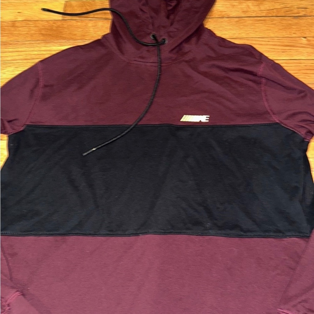 American Eagle size small burgundy and black‎ hoodie - Picture 2 of 3